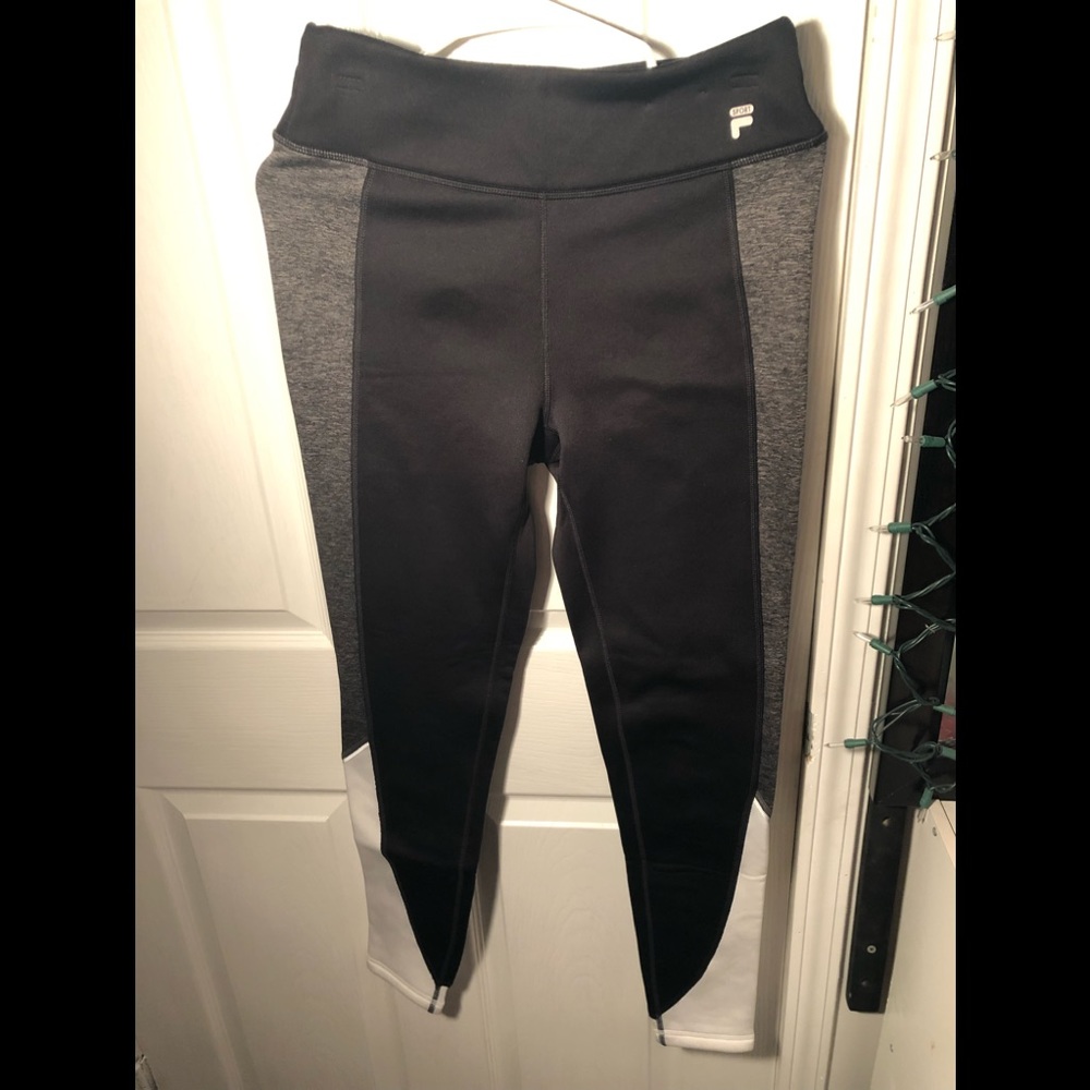 FILA LEGGINGS COLOR BLOCKED SIZE MEDIUM